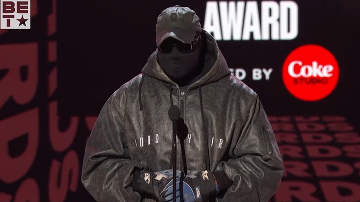 Kanye West Makes A Surprise Appearance At 2022 BET Awards, To Honor Diddy.jpg