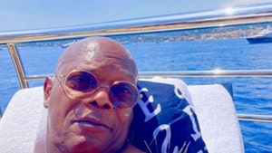 Samuel L. Jackson Has Acupuncture Sesh Aboard Magic Johnson's Mega Yacht