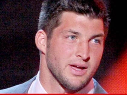 0221_tim_tebow_01