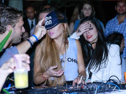 0331_lindsay_lohan_DJ_GSI