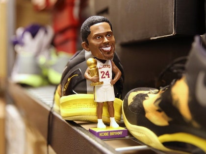 0323-kobe-bryant-bobblehead-TWITTER-01