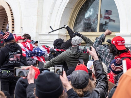 0111-riot-getty-05