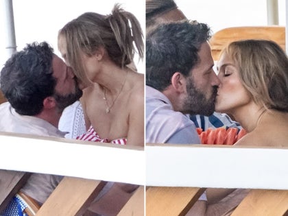 0729-Ben-Affleck-Jennifer-Lopez-Kissing-Makeout-PDA-Nerano-Italy-photos-primary