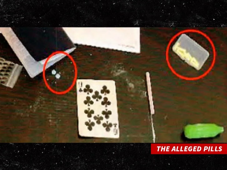 De Niro Grandson's Dealers Linked to Other Overdoses, Indictment Alleges 2 Robert De Niro Grandson Death alleged pills