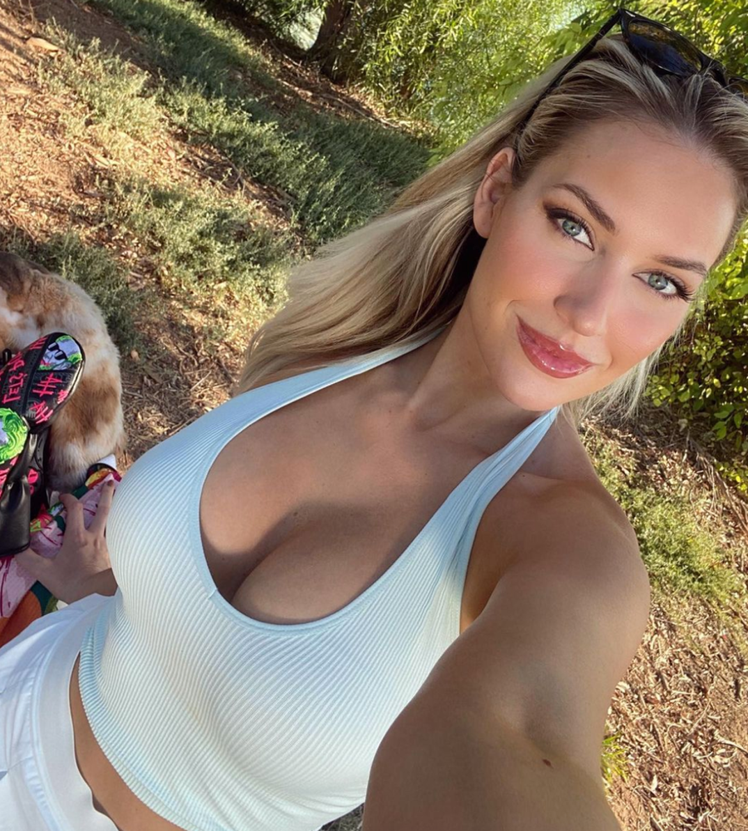 Paige Spiranac Hot Shots photos 0001