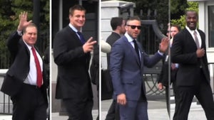 New England Patriots -- Arrive to the White House ... No Brady? No Problem!