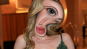 0329-Lili-Reinhart-Celeb-Scramble-hero