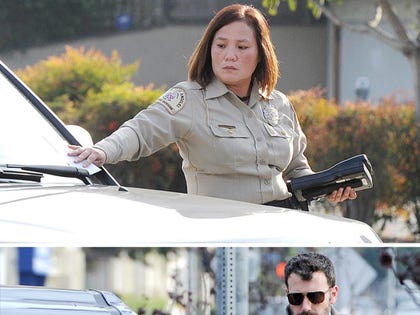 1129_ben_affleck_ticket_splashnewsonline