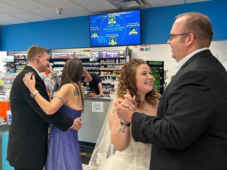 gas station wedding_Tiana and Logen Abney 2