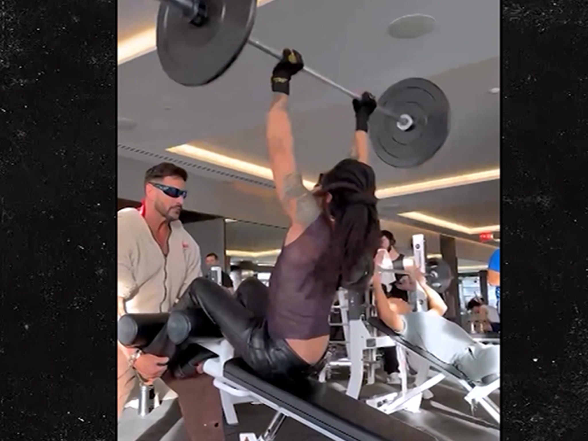 Lenny Kravitz Makes Fashion Statement While Working Out In Gym