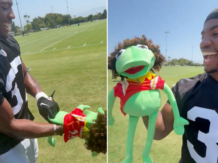 raiders patrick mahomes puppet