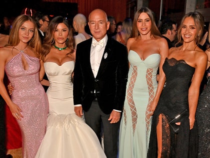 sydney sweeney sofia vergara jessica alba jeff bezos oscars