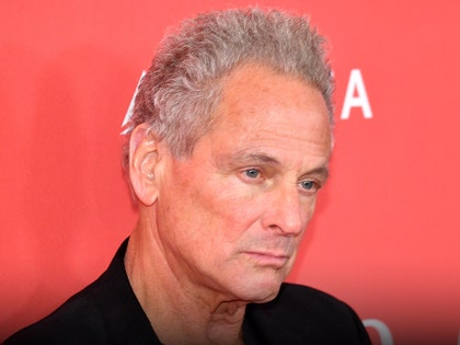 Lindsey-Buckingham-main-getty-1