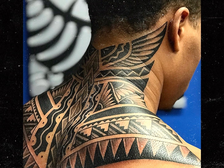 The Best Tattoos for the Back of Your Neck ...