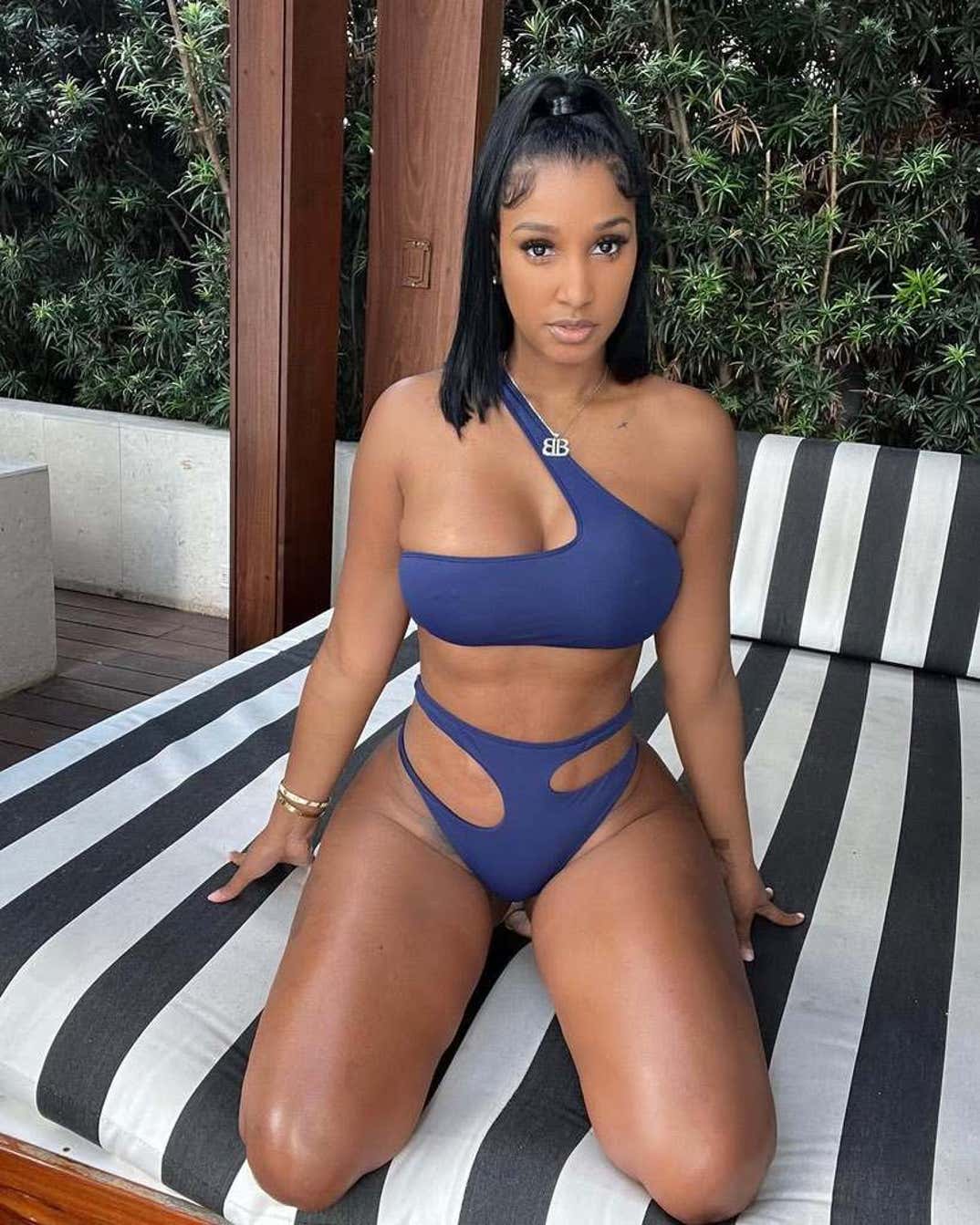 Bernice Burgos Hot Shots 16