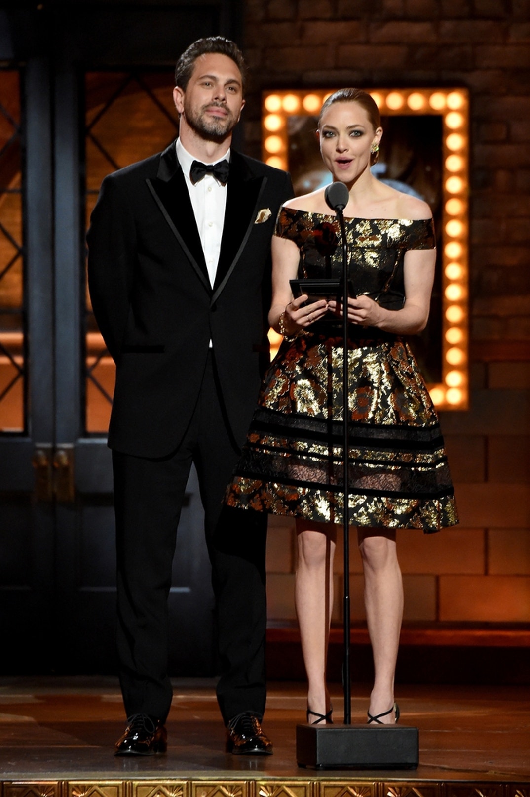 Amanda Seyfried and Thomas Sadoski Happier Times 0