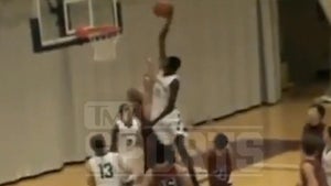 Mo Bamba's Been Dunking Since 8th Grade, Crazy Video!