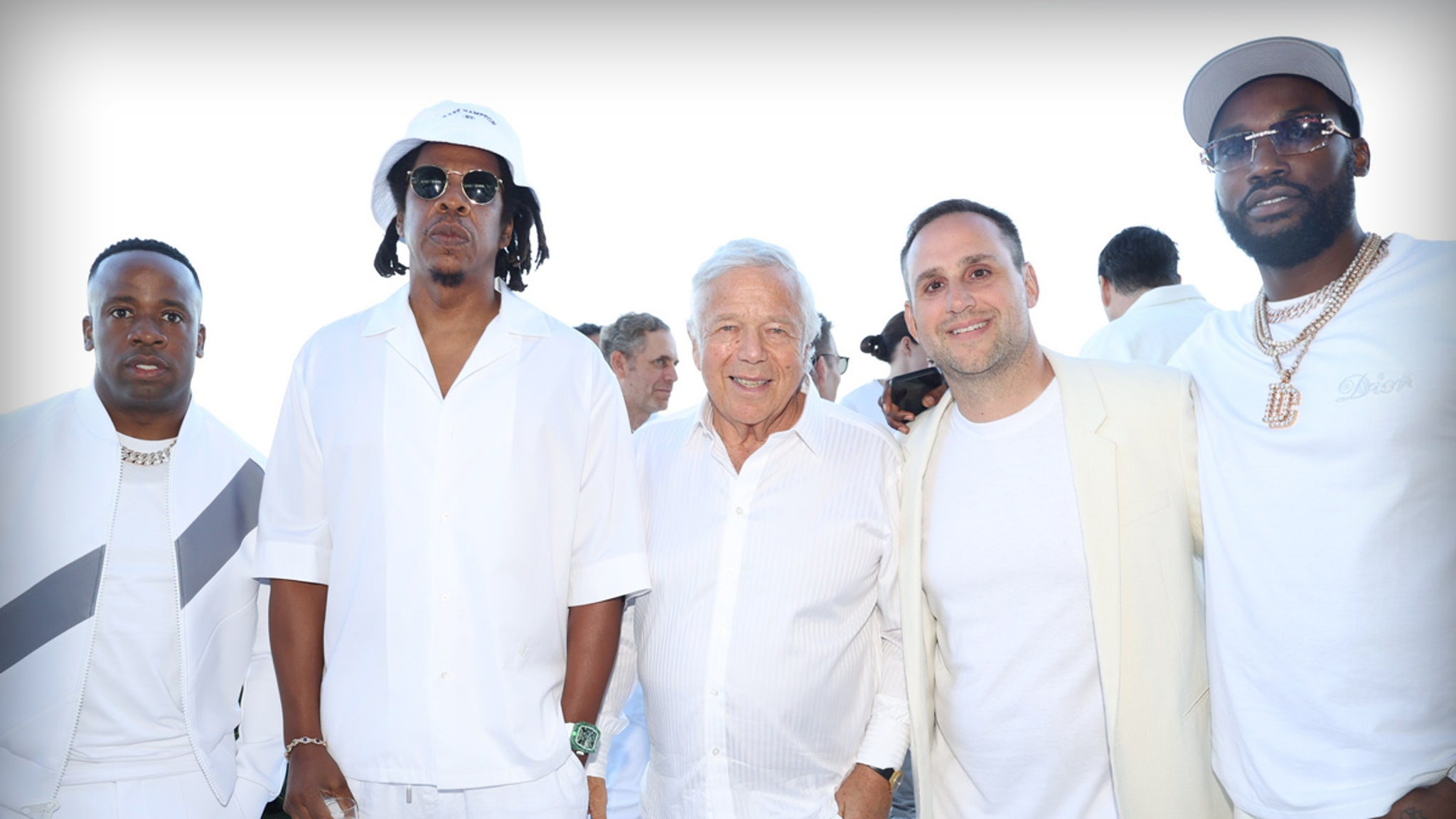 Michael Rubin's White Party Was StarStudded, Celebs Boogie Down! Big