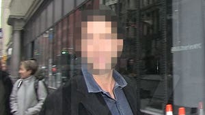 092525_david_schwimmer_guess_who_primary