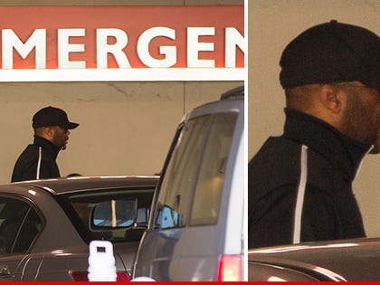 0208-tyler-perry-visits-bobbi-kristina-hospital-SPLASH-01