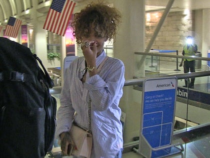 072215_rihanna_primary