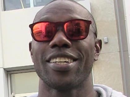 1202-terrell-owens-tmz-01