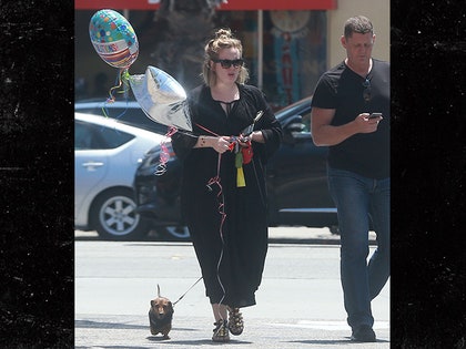 0810-adele-ffn-01