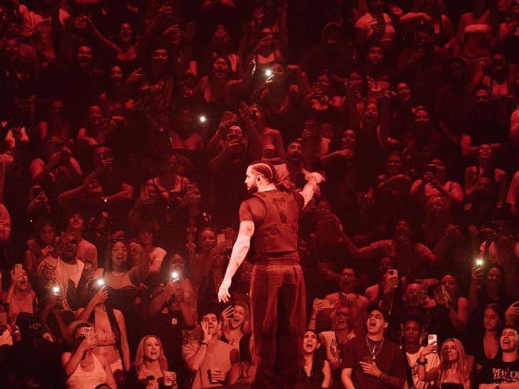 Drake's 'It's All A Blur' Tour