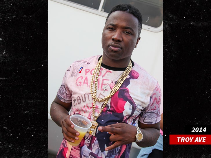troy ave sub getty swipe 3