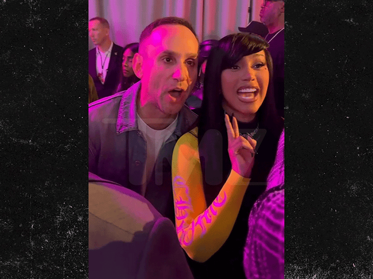 020826_travis_scott_cardi_primary