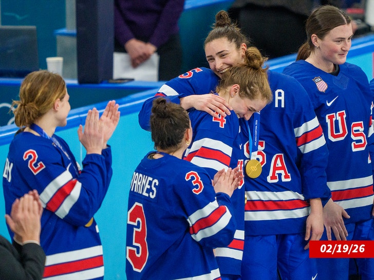 usa womens hockey gold getty 1
