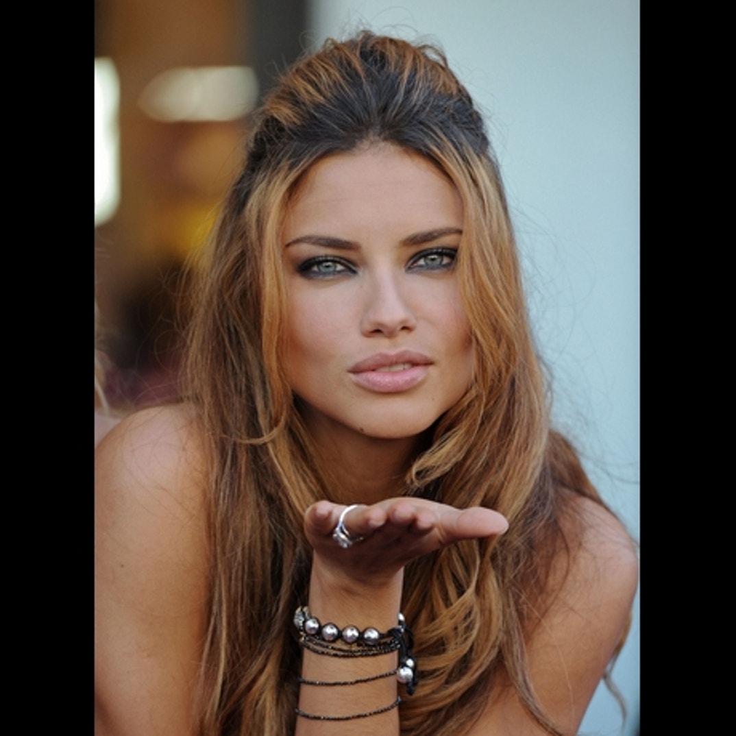 Victoria's Secret Babes -- Up Close and Personal