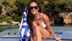 Babes On Boats -- Ahoy Ladies!