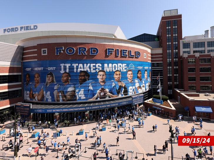 091824 ford field lions bucs game sub getty