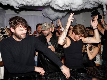 The-Chainsmokers'-'Breathe'-Release-Party-cobrasnake-1