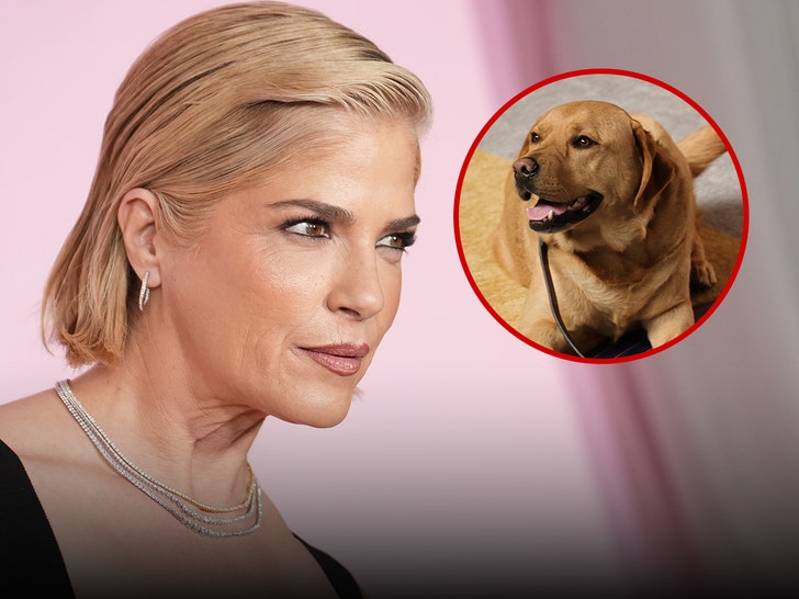 selma blair getty 6