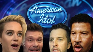 'American Idol' Contestants Hooking Up Like Crazy for New Season