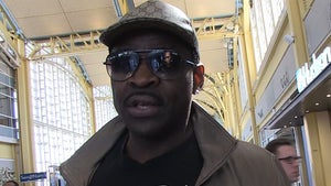 Michael Irvin Begs For Cure For Cancer After 'Paralyzing' Scare