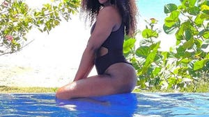 Basking Babes -- Livin' on the Edge!