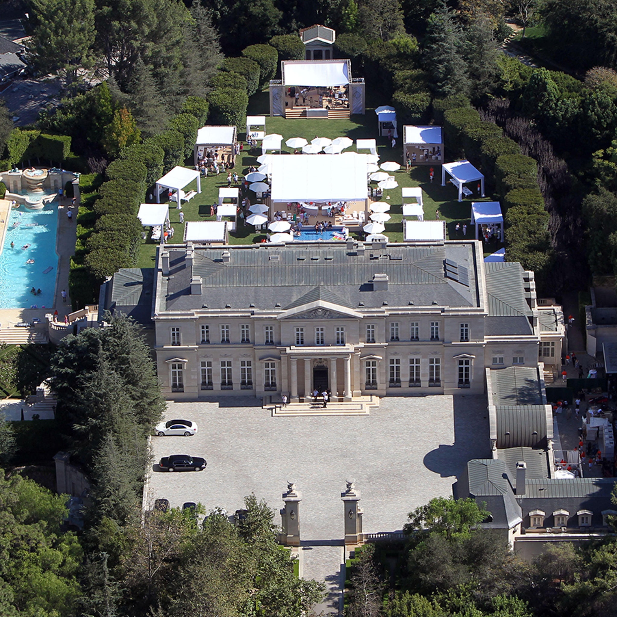 Collection 90+ Pictures Pictures Of Beverly Hills Mansions Superb
