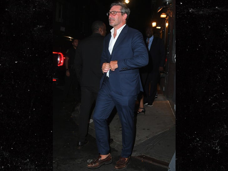 0825-Jon-Hamm-Chappelle-Bday-SUB-