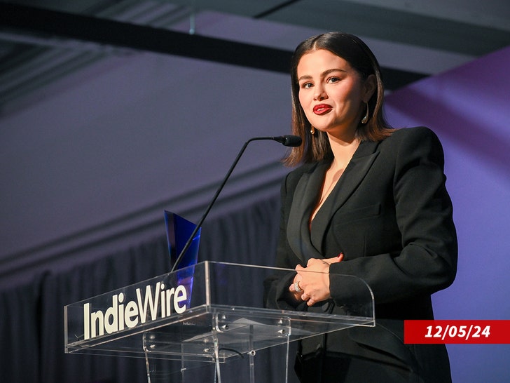 Selena Gomez accepts the Spotlight Award for 