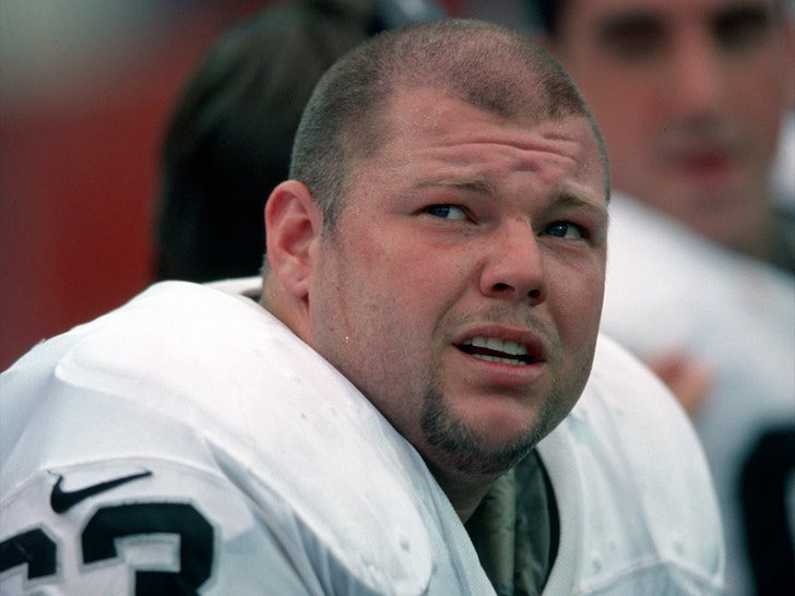 Barret Robbins Getty 1