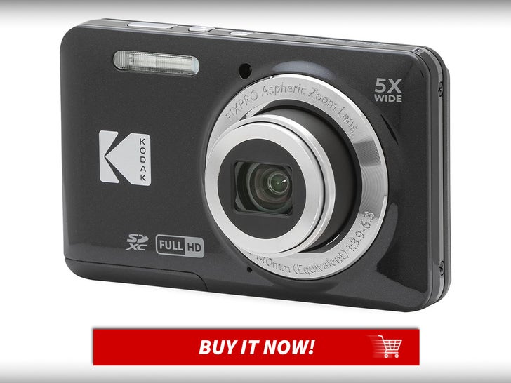 Digital-Camera-Gen-Z-Gift-Guide-MAIN