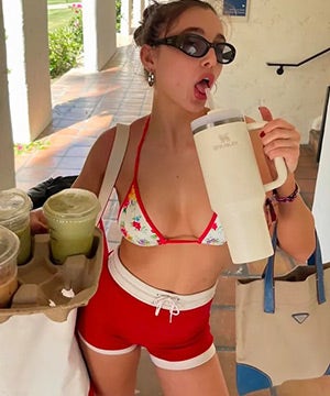 0521-Emma-Chamberlain-Hot-Shots-rr