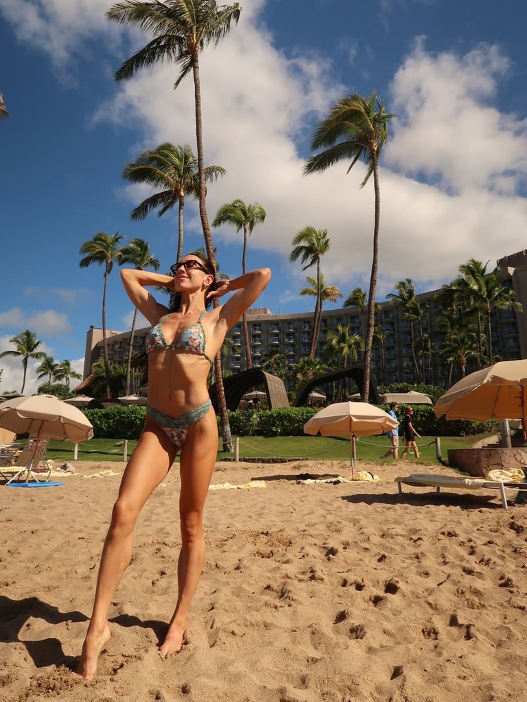 1230 Jenna Johnson Valentin Chmerkovskiy Hawaii 1