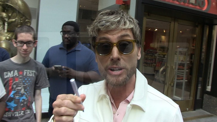072925_lance_bass_kal