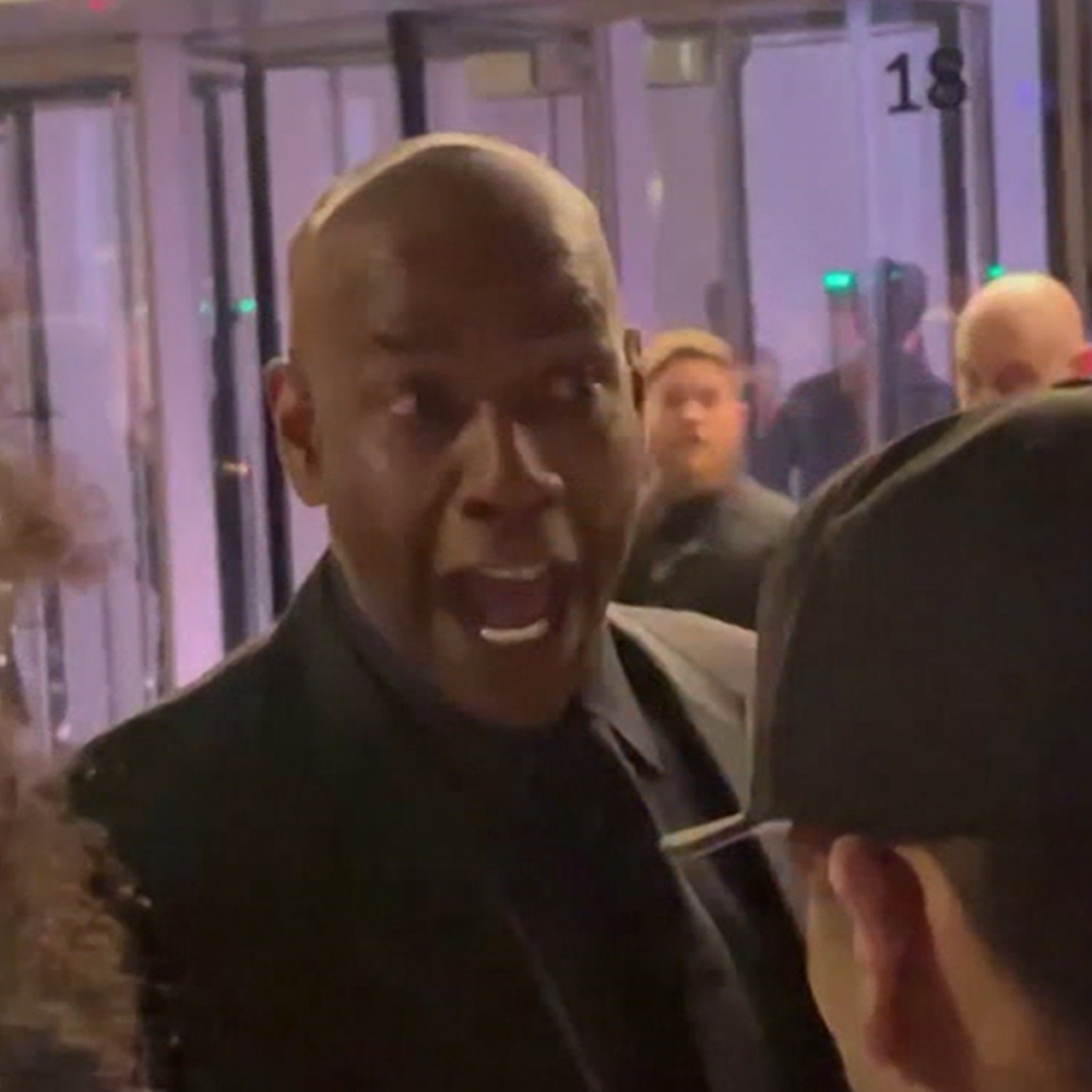 Denzel Washington Checks Disrespectful Group in Heated Exchange Outside MoMA