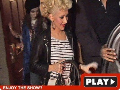 Christina Aguilera: Click to watch