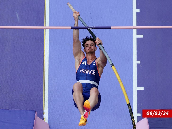 French Pole Vaulter Anthony Ammirati Jokes About 'Package' In Deleted TikTok